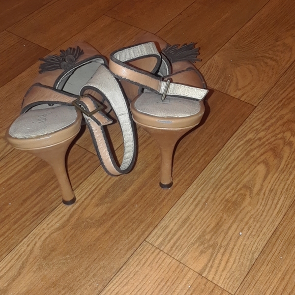 Shoes - Picture 3 of 3